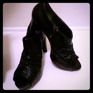 Imitation Snake Skin Peep Toe